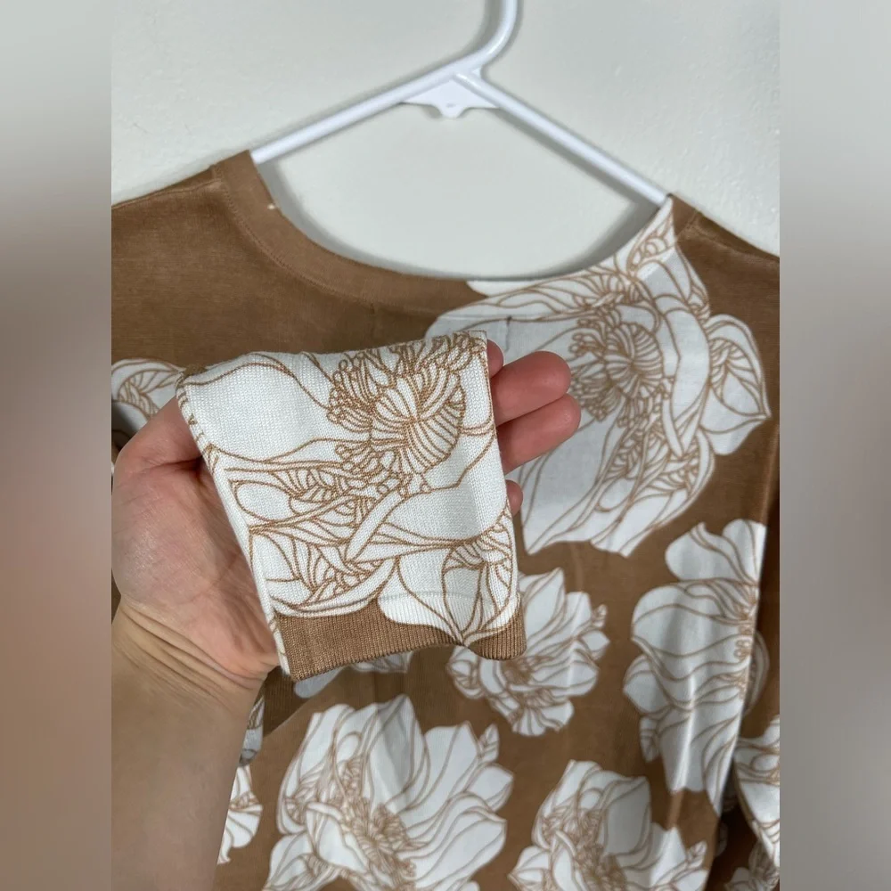 LOVE SCARLETT Blouse Buttons Beige Brown Floral Women's Size M NWT - Picture 12 of 14